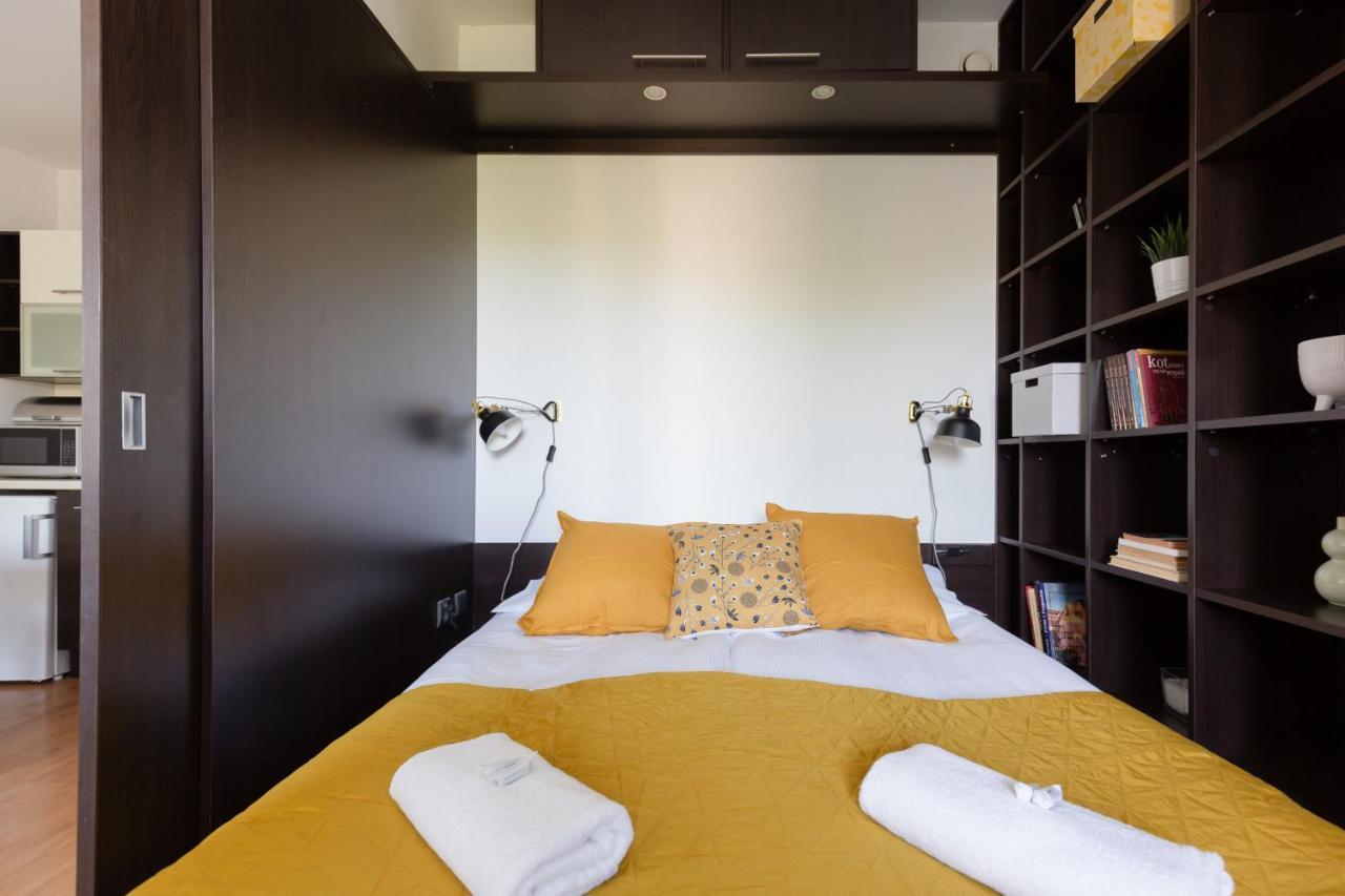 Leilighet Cozy With Balcony By Renters Warszawa